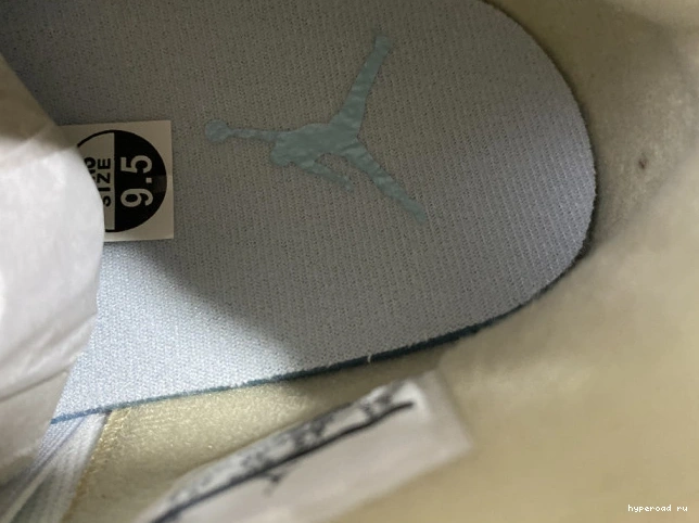 Jordan Sand 487724-118 2017 Retro 4 0617